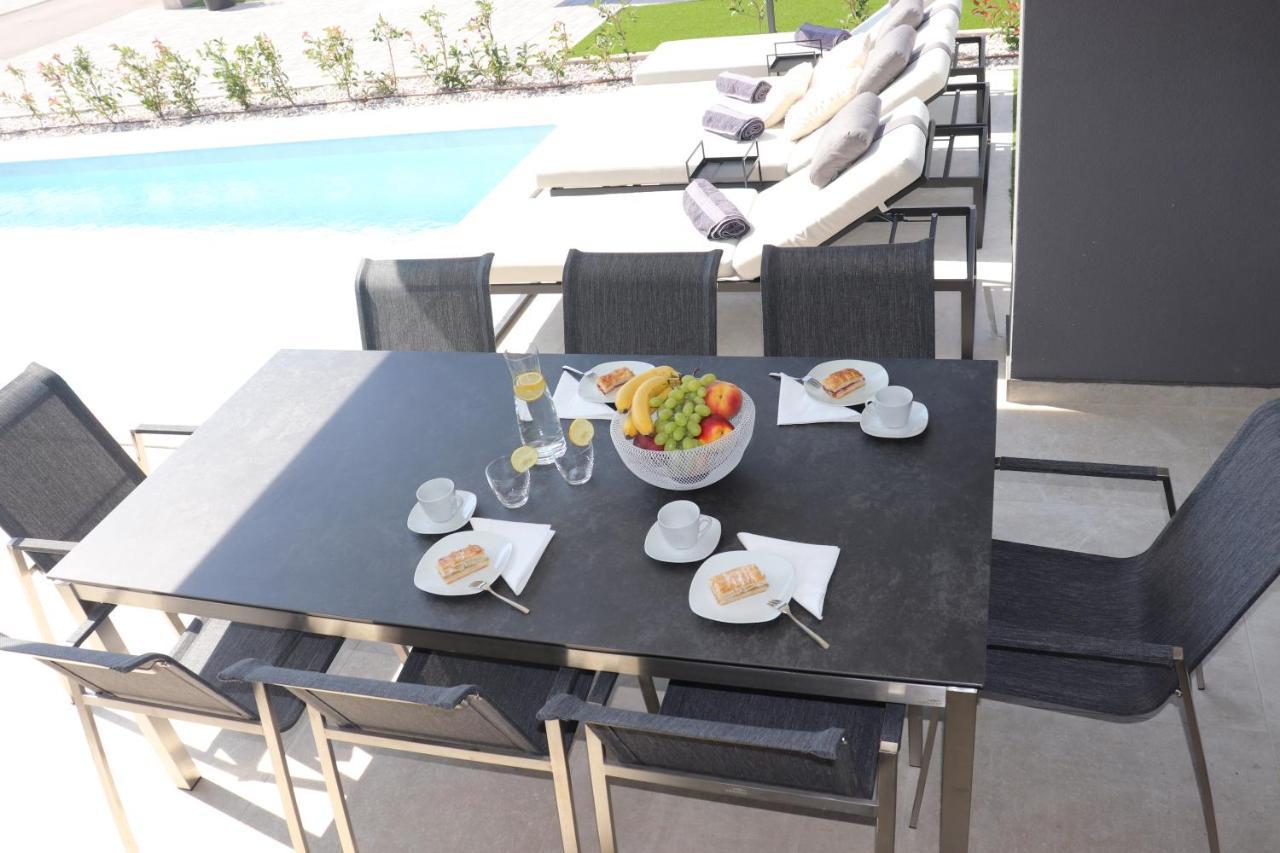 Meerbrise - Luxury Villa Banjole Exteriér fotografie