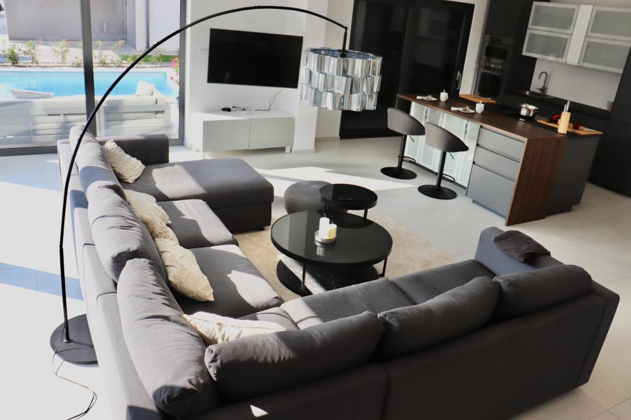 Meerbrise - Luxury Villa Banjole Exteriér fotografie